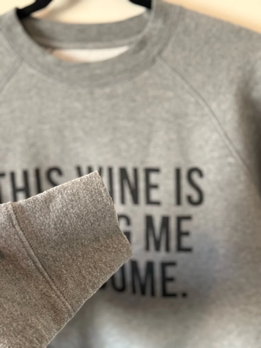 56. | Brunette the Label | 'This Wine Is Making Me Awesome.' | M/L - Picture 3 of 5